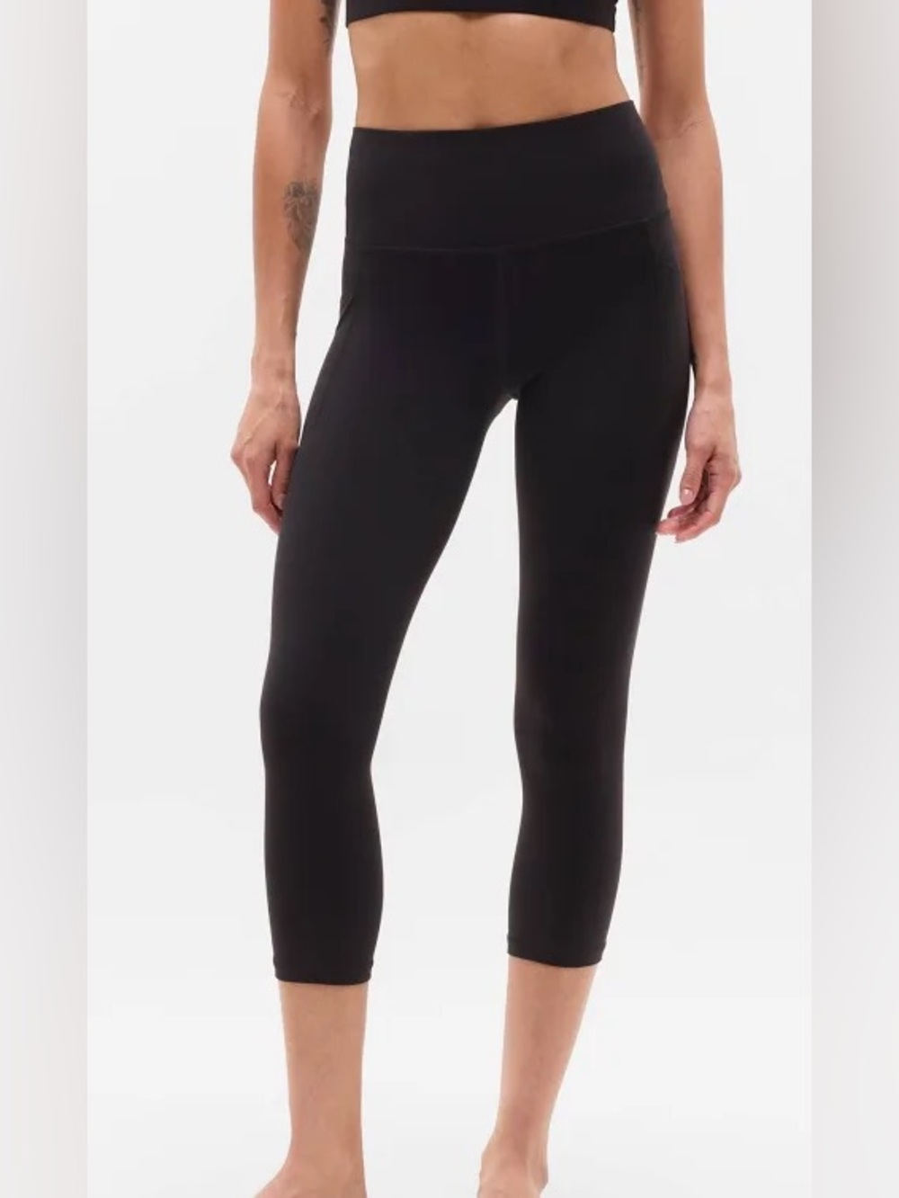 Athleta Salutation Stash Pocket ll Capris